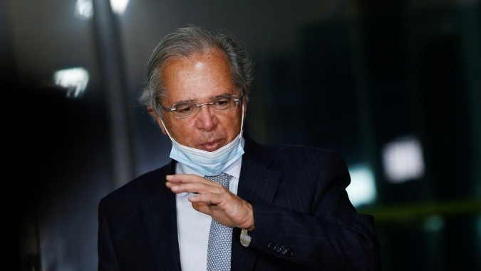 Guedes aponta desoneração da mão de obra como uma das condições para abertura de postos de trabalho