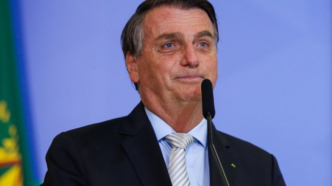 Há espaço para Brasil negociar vacinas porque mundo quer conter variante, diz Bolsonaro