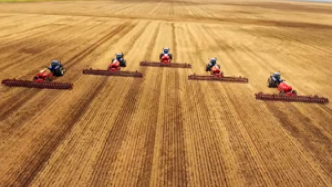 Vendas de máquinas agrícolas devem crescer em 2020, diz a Anfavea ao Marcas e Máquinas