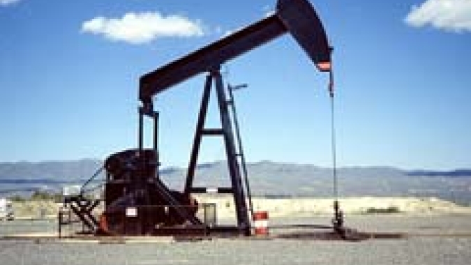 Petróleo cai 7% e atinge mínima de mais de 3 anos com tarifas retaliatórias da China