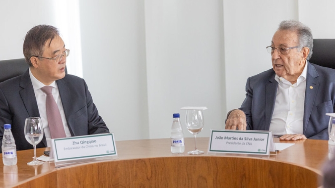Presidente da CNA recebe embaixador da China