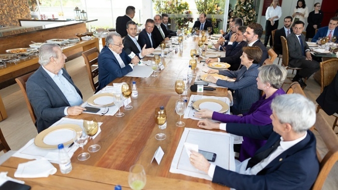 CNA e parlamentares discutem temas de interesse do agro