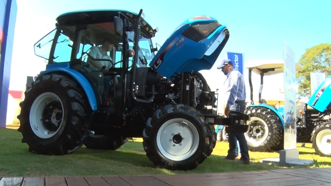 Agrishow 2025: Itaú BBA projeta retomada nas vendas de máquinas agrícolas