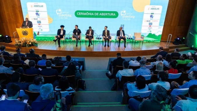 CNA discute energia solar no agronegócio e seu potencial para reduzir custos