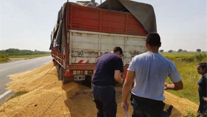 Transportadores de grãos iniciam greve na Argentina que pode afetar embarques
