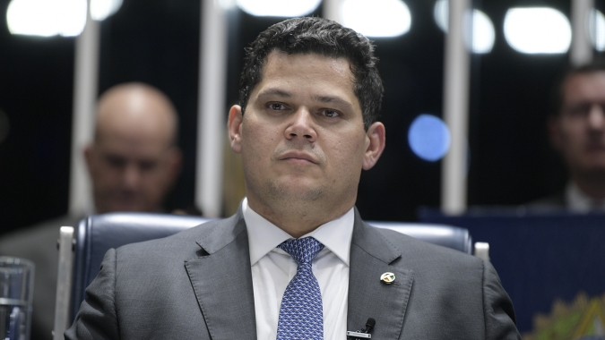 Davi Alcolumbre anuncia para esta quarta instalação da comissão mista da reforma tributária