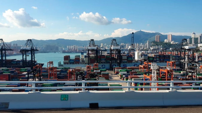 Exportações da China aceleram em setembro apesar de crise de energia