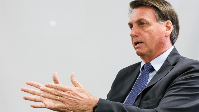 Bolsonaro reconhece dificuldade para privatizar, mas diz que governo insiste em venda de ativos