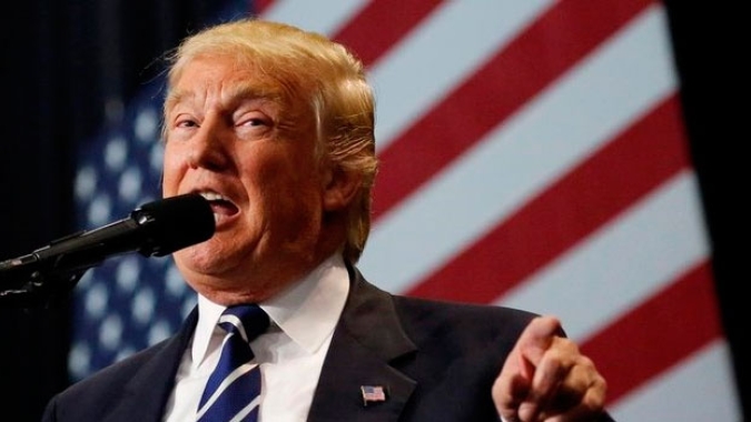Trump promete a produtores que acordo comercial com a China será bom para eles