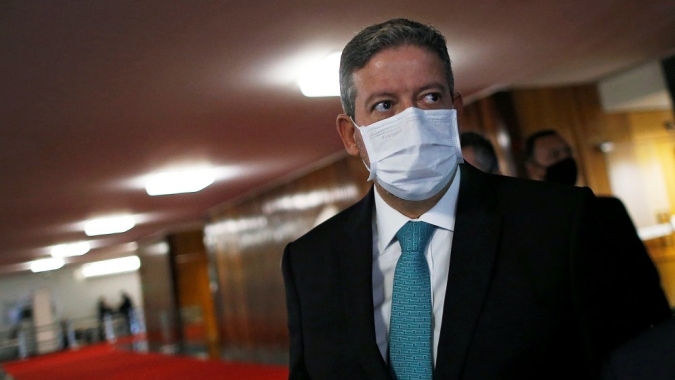 Congresso vai discutir valor fixo para ICMS sobre combustíveis, diz Lira