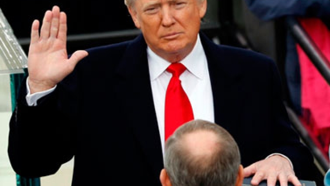 Trump defende histórico econômico em meio à frustração com aumento dos preços