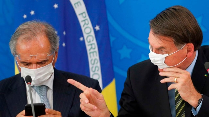 Bolsonaro tenta isolar Maia, que entra em choque com equipe econômica