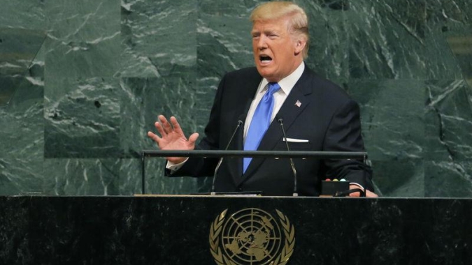 Senado dos EUA rejeita pedido democrata por documentos e testemunhas em julgamento de Trump