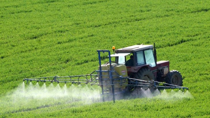 Mapa registra 46 defensivos agrícolas, incluindo sete produtos biológicos