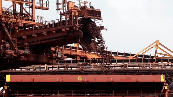 Demanda lenta por aço na China puxa queda dos preços do minério de ferro