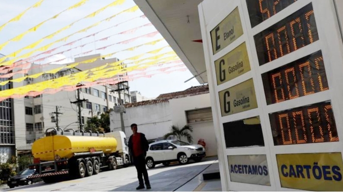 Petrobras anuncia fim da paridade internacional de preços para petróleo e combustíveis