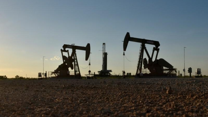 Opep+ deve prosseguir com aumento planejado da produção de petróleo em abril, dizem fontes