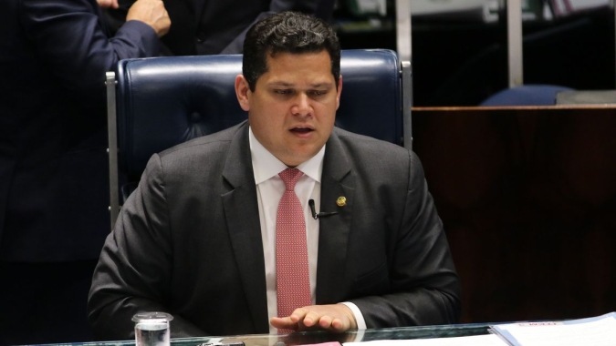 Alcolumbre convoca sessão do Congresso na 5ª para votar LDO