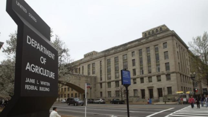 USDA e Departamento de Energia oferecem incentivos para que funcionários saiam, dizem e-mails