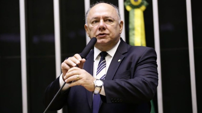 Deputado federal José Carlos Schiavinato morre em Brasília vítima de covid-19