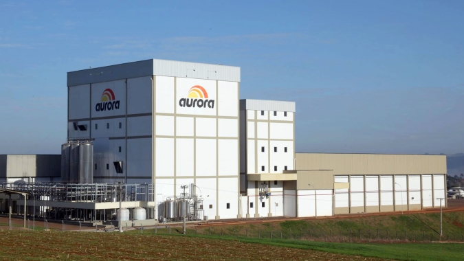 Aurora assume as operações avícolas da Agrodanieli