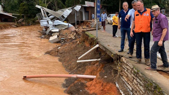 Chuva faz mais de 10 mil pessoas deixarem suas casas no Espírito Santo