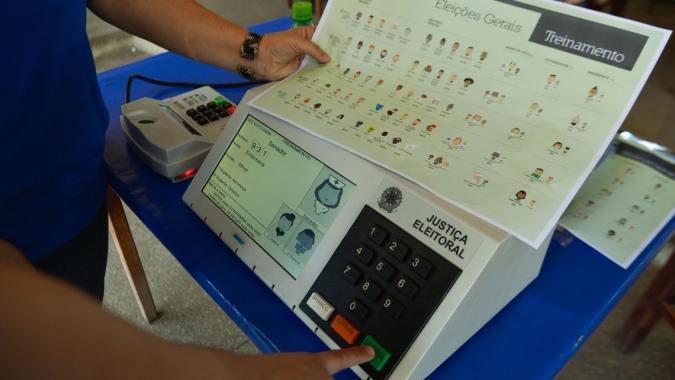 Com 71,09% das seções apurados, Lula tem 50,07% dos votos válidos e Bolsonaro 49,93%