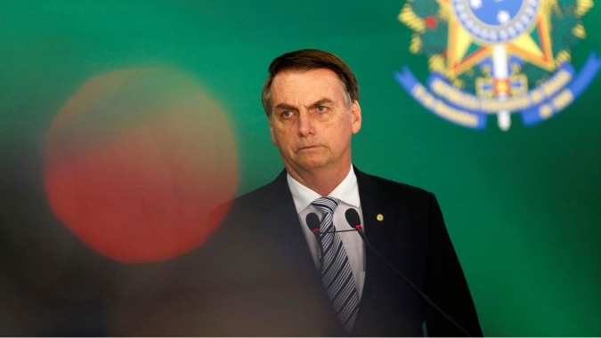 Bolsonaro reage e o clima em Brasília é de muita tensão; "não posso assistir calado"...