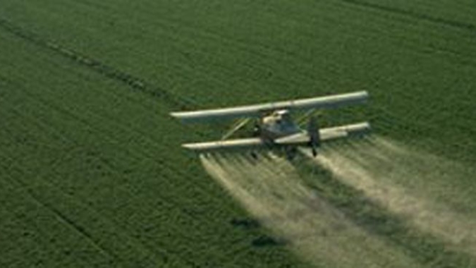 Aprovada proposta que prevê uso de aviões agrícolas para combater incêndios florestais