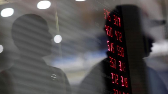 Ibovespa sobe quase 3% com exterior e zera perda na semana com apoio de blue chips