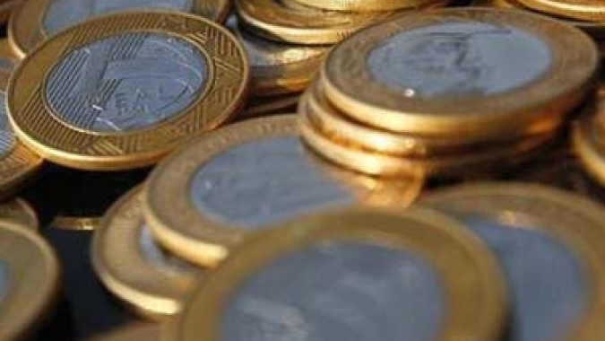Câmara aprova texto principal de proposta que altera regras para obtenção de crédito
