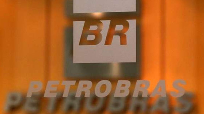 Petrobras leva petróleo a Cubatão por navios após chuvas paralisarem duto, dizem fontes