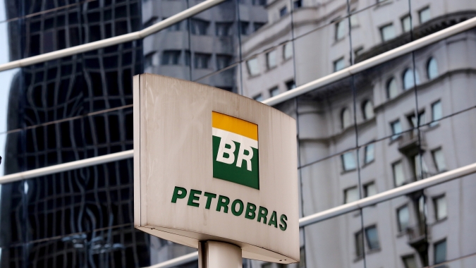 Petrobras levanta R$ 11,36 bi com venda de fatia na BR Distribuidora