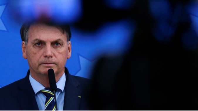 Respondendo a apoiador, Bolsonaro diz que não pode passar por cima do Supremo