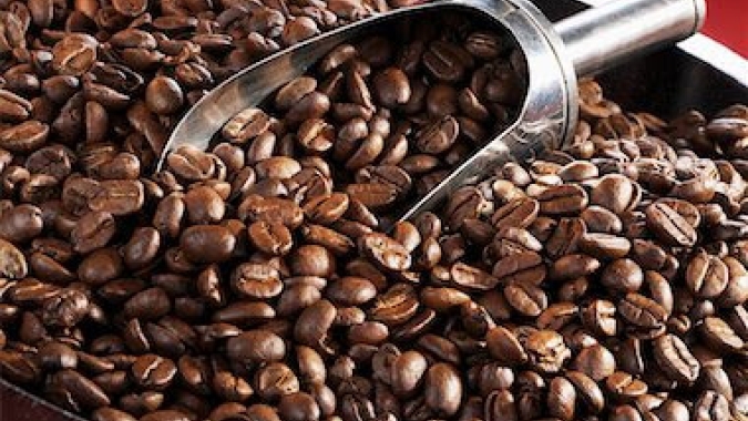 Mercado do café segue volátil e apresenta altas na manhã desta 6ª feira (21)
