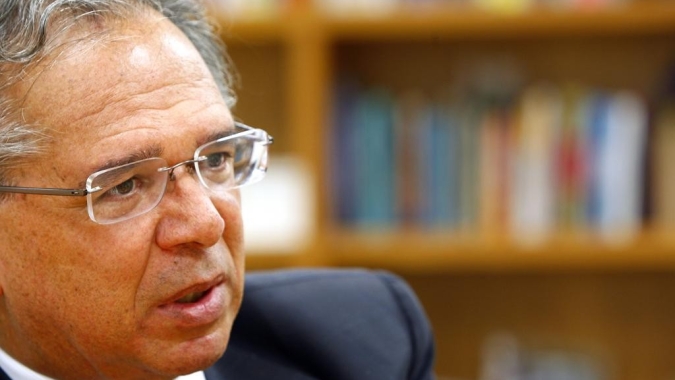 Brasil inicia ciclo de crescimento enquanto mundo vive "refluxo", diz Guedes