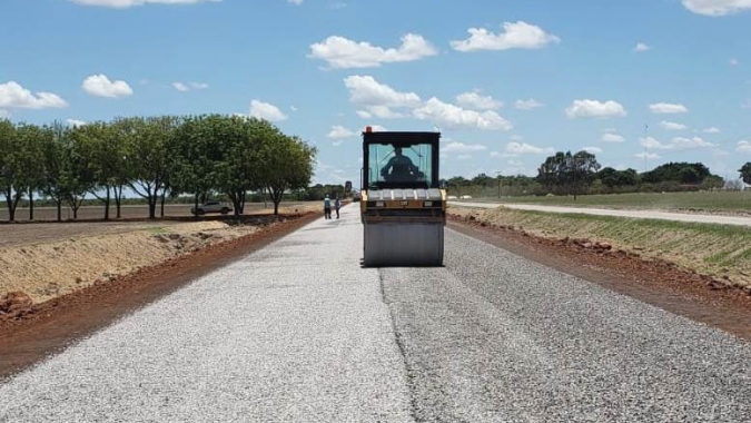 Abapa intensifica pavimentação de estrada no Oeste da Bahia