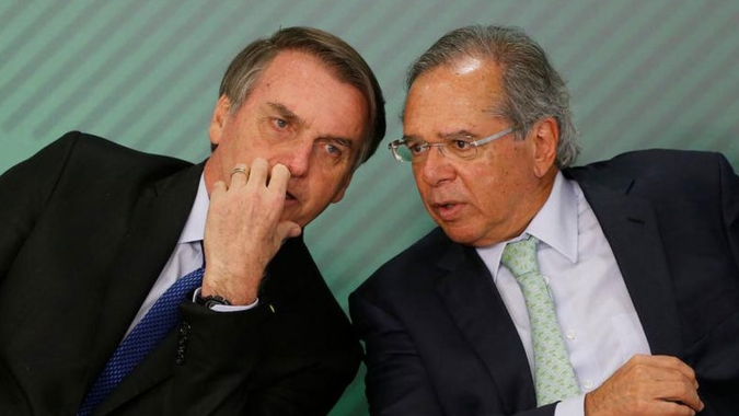 Ao lado de Guedes, Bolsonaro diz que governo fará "de tudo" para não perder confiança do mercado