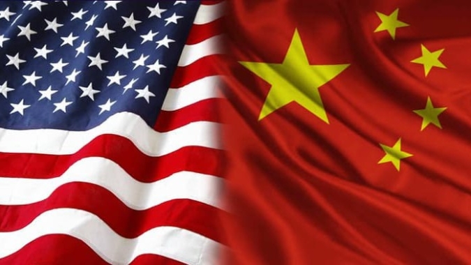China pede retomada de relações com EUA
