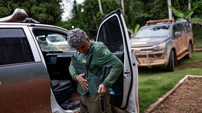 Reuters: Primeiras operações contra madeireiros do governo Lula buscam conter desmatamento da Amazônia