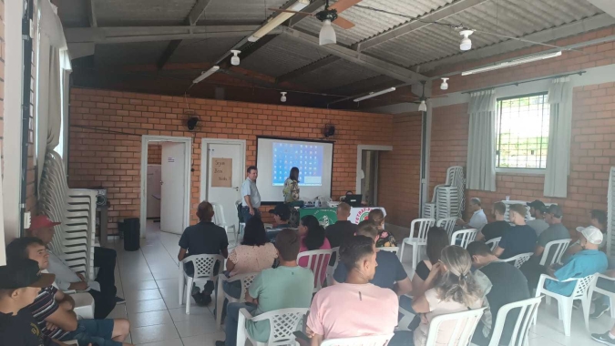 Programa de Crédito Fundiário realiza evento nos Campos Gerais para ampliar adesão de produtores