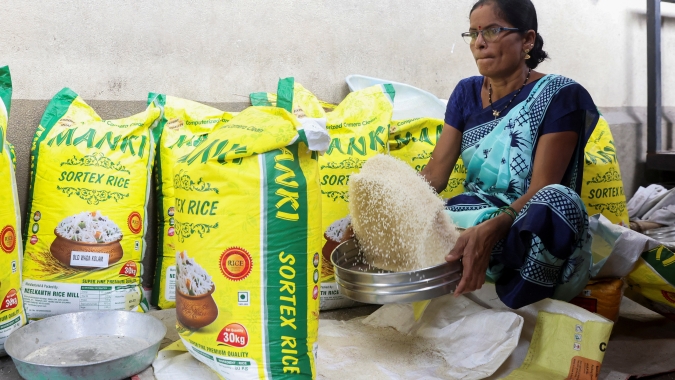 Domínio da Índia sobre o comércio global de arroz alimenta iminente crise hídrica