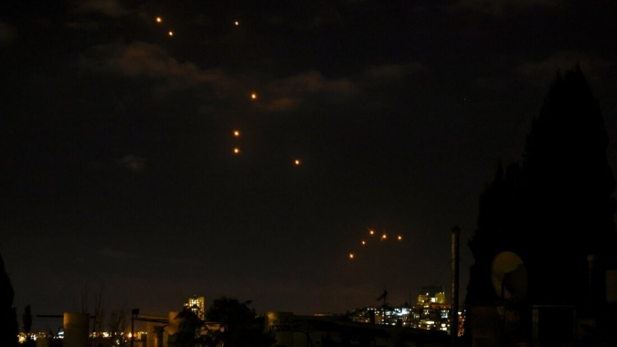 Mídia israelense diz que militares de Israel farão "ataques poderosos" à noite em todo Oriente Médio