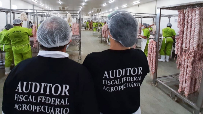 No primeiro dia de greve dos auditores fiscais federais agropecuários, Justiça intervém