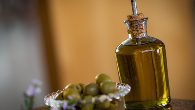 Azeites gaúchos passam por análises no LFDA para credenciamento com o Selo Premium