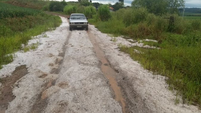 CNA orienta cafeicultores prejudicados pelo granizo em Minas