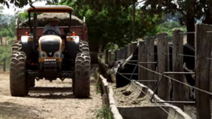 Vendas de máquinas agrícolas no Brasil sobem 7,2% em outubro; produção cai