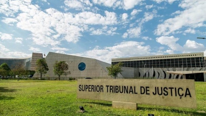 STJ autoriza governo a cobrar IR de empresa que recebe benefício estadual, mas STF suspende decisão