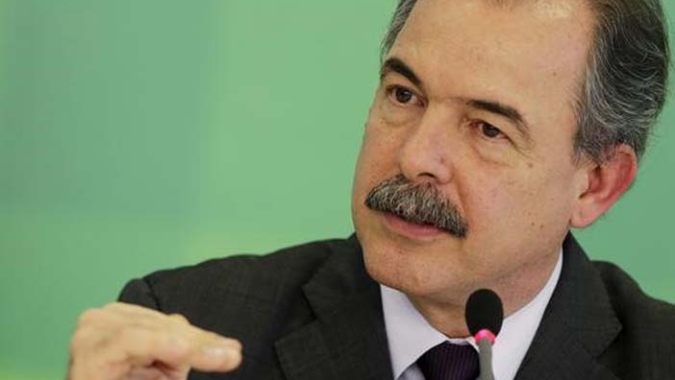 BNDES não está sujeito a impactos de uso de lei Magnitsky pelos EUA, diz Mercadante