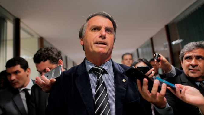 Reuters: Bolsonaro diz que editará duas portarias regulamentando a construção de eólicas no Nordeste